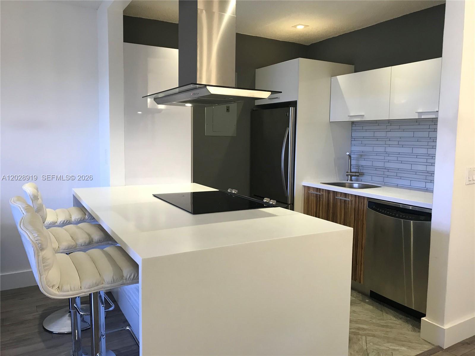 TOWN COLONY - Residential Lease