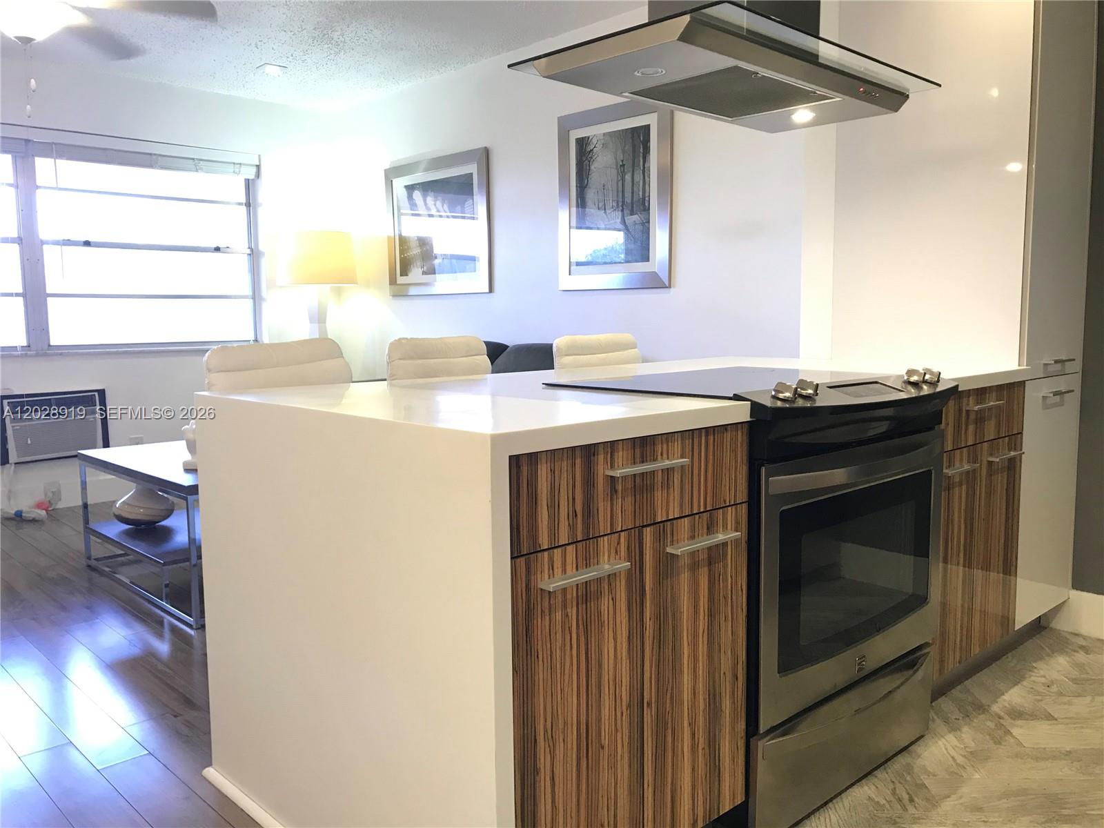 TOWN COLONY - Residential Lease
