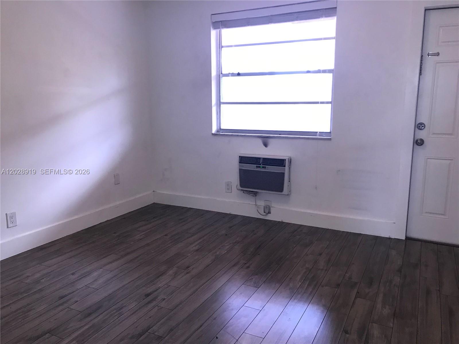 TOWN COLONY - Residential Lease