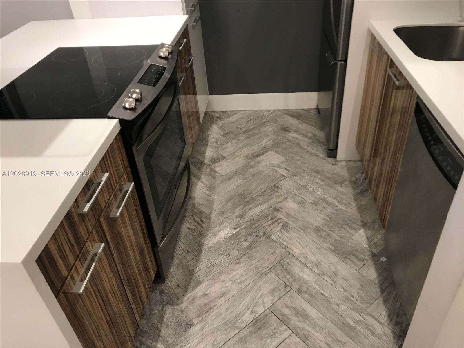 TOWN COLONY - Residential Lease