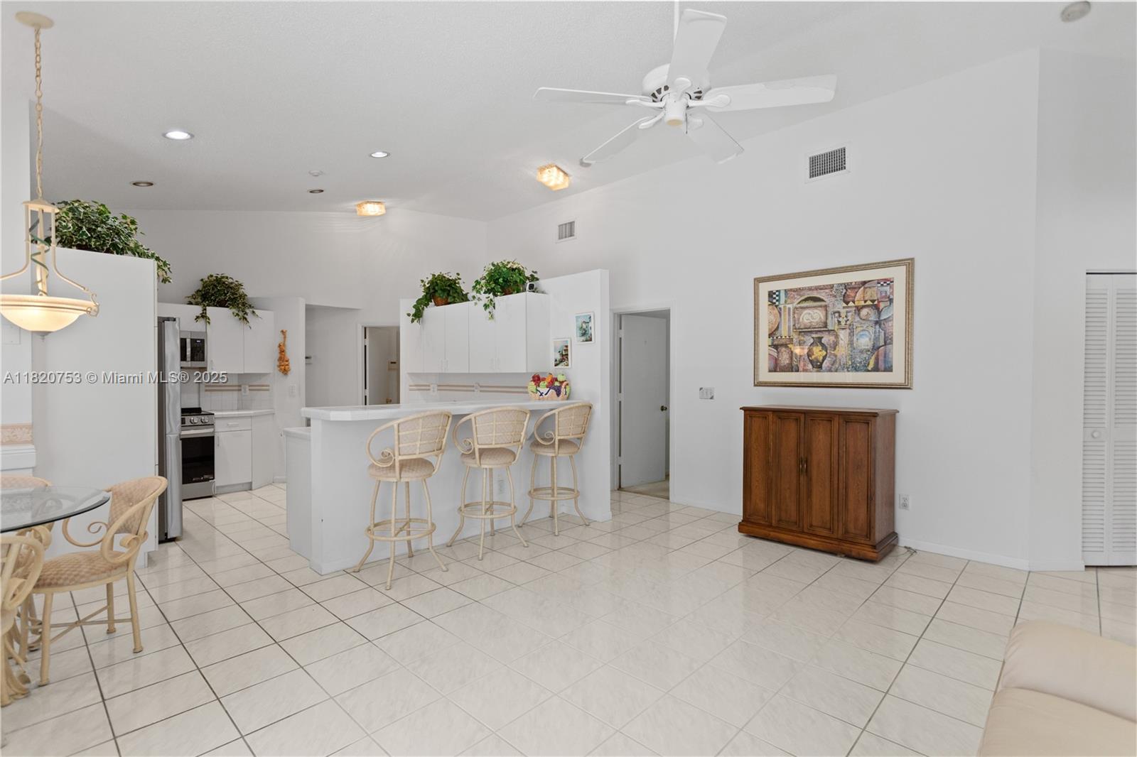LANDINGS - Residential