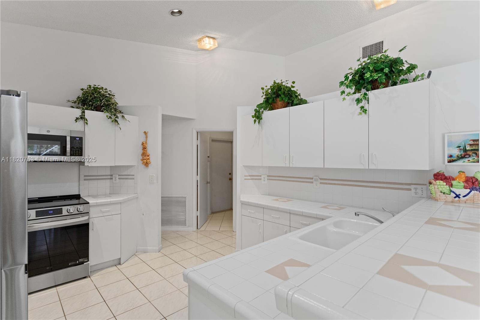LANDINGS - Residential