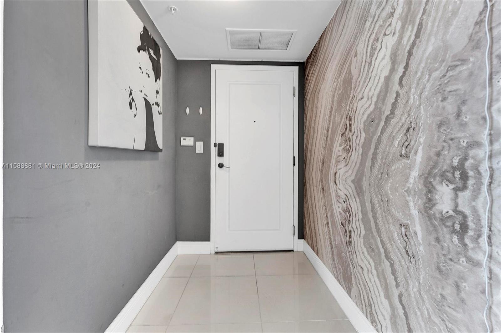 TERRAZAS RIVERPARK VILLAG - Residential
