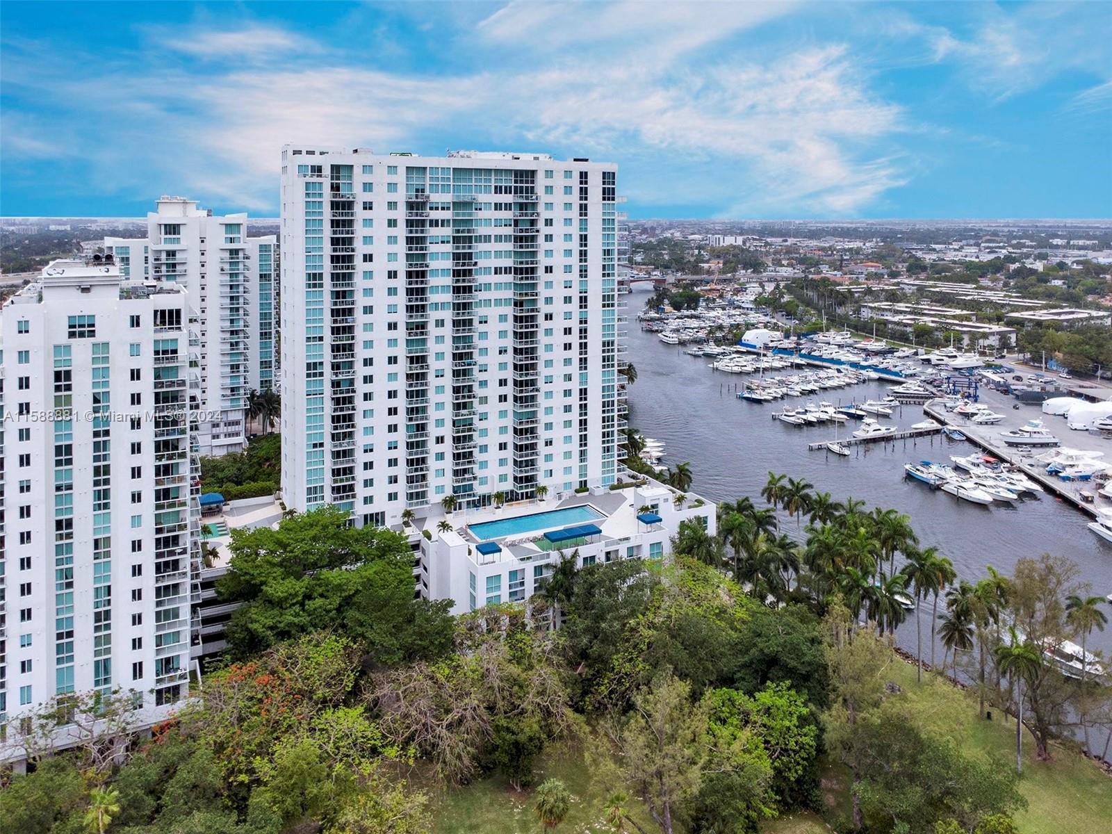TERRAZAS RIVERPARK VILLAG - Residential