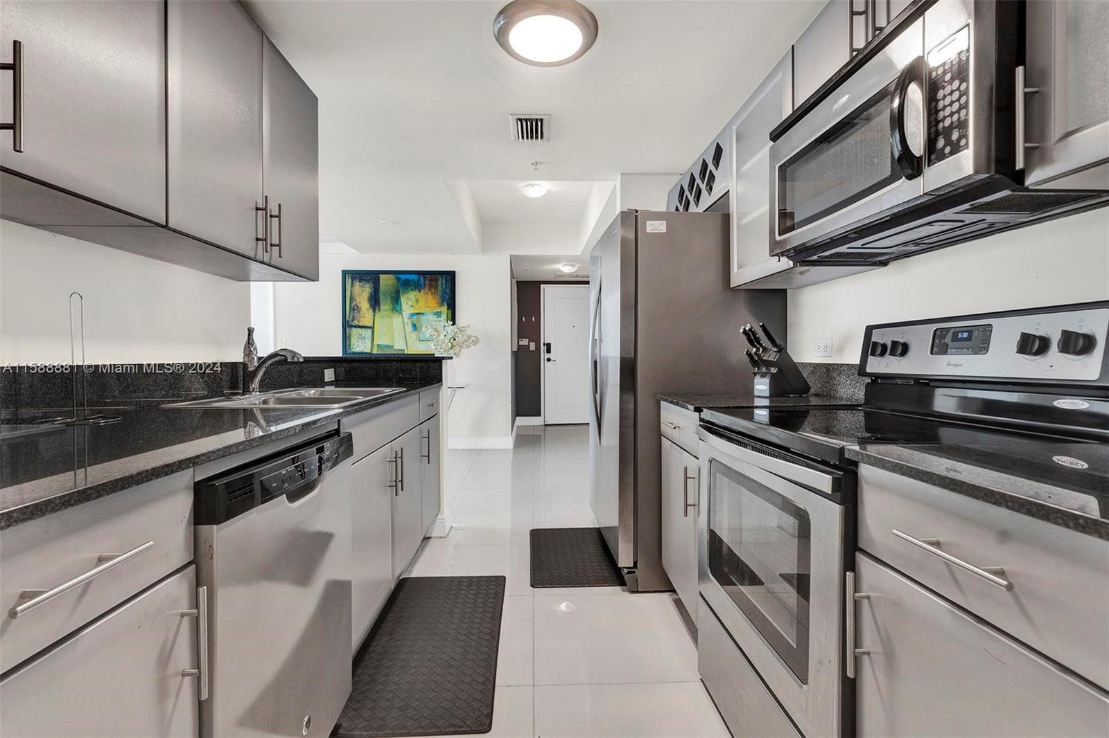 TERRAZAS RIVERPARK VILLAG - Residential