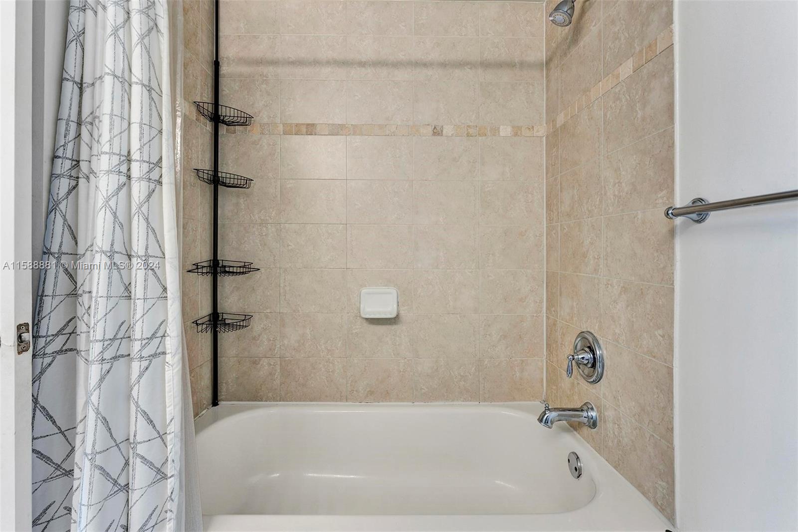 TERRAZAS RIVERPARK VILLAG - Residential