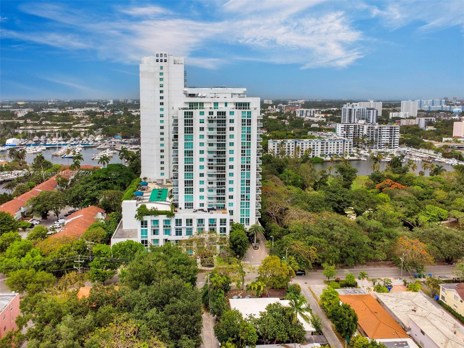 TERRAZAS RIVERPARK VILLAG - Residential