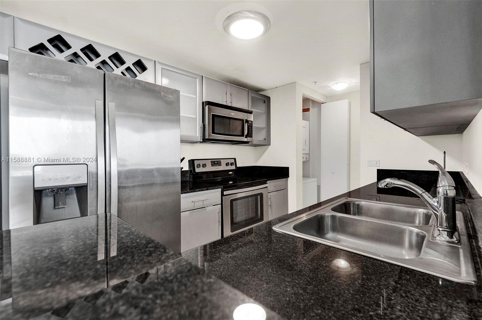 TERRAZAS RIVERPARK VILLAG - Residential