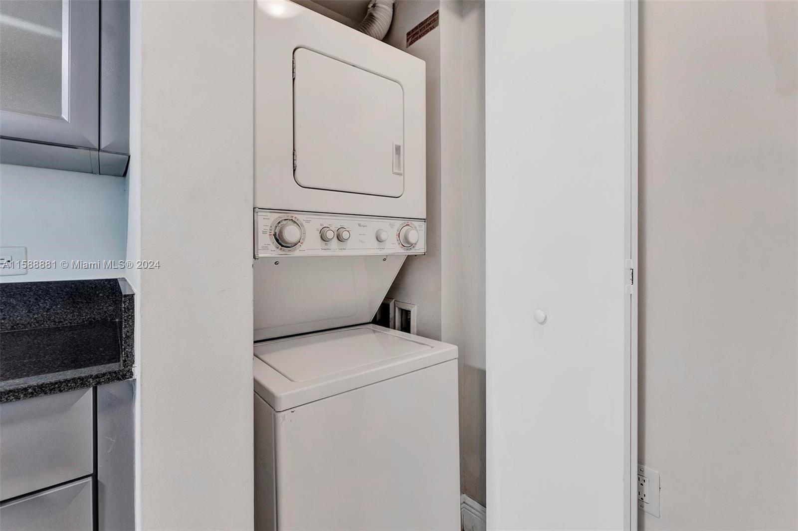 TERRAZAS RIVERPARK VILLAG - Residential