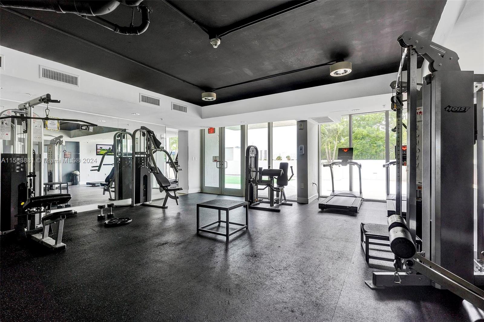 TERRAZAS RIVERPARK VILLAG - Residential