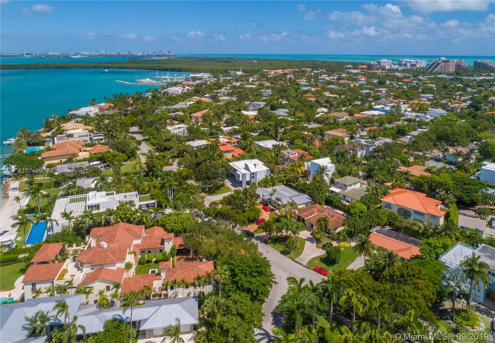 TROPICAL ISLE HOMES SUB 3 - Residential