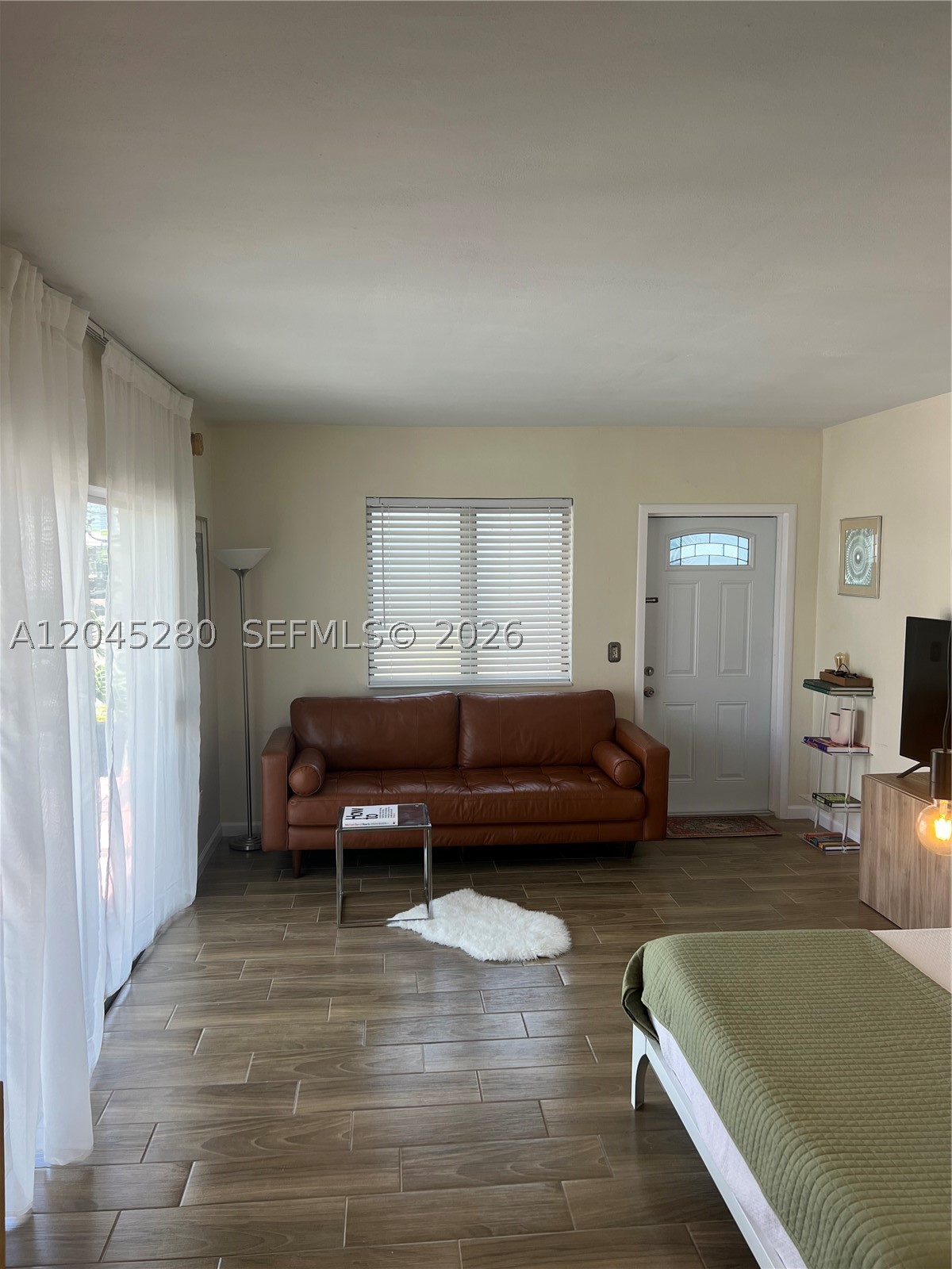 THE WILLIAM LEE CONDO - Residential Lease
