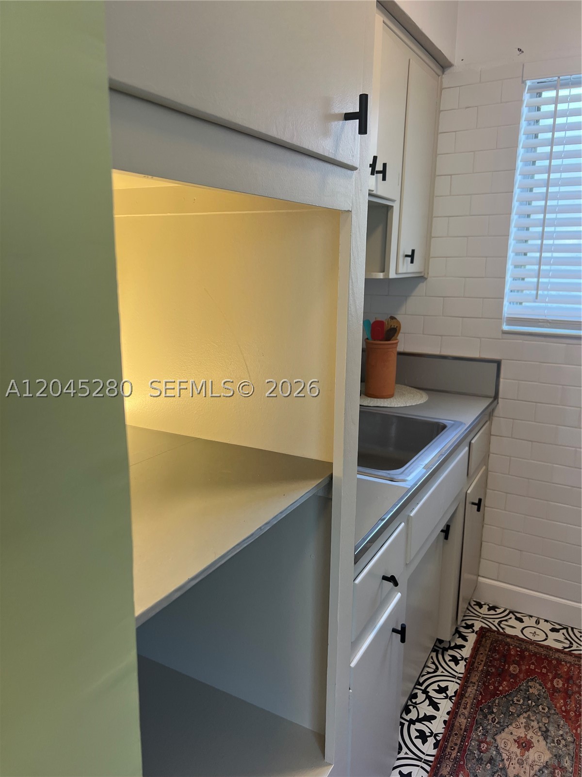 THE WILLIAM LEE CONDO - Residential Lease
