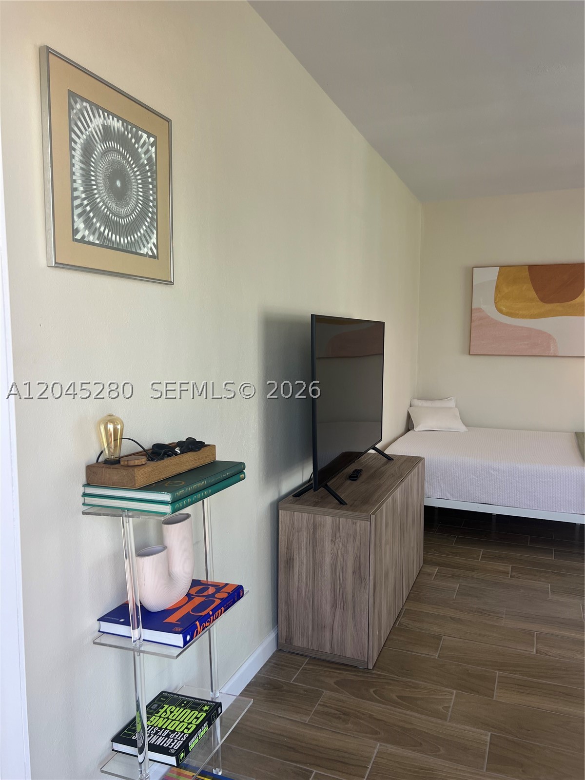 THE WILLIAM LEE CONDO - Residential Lease