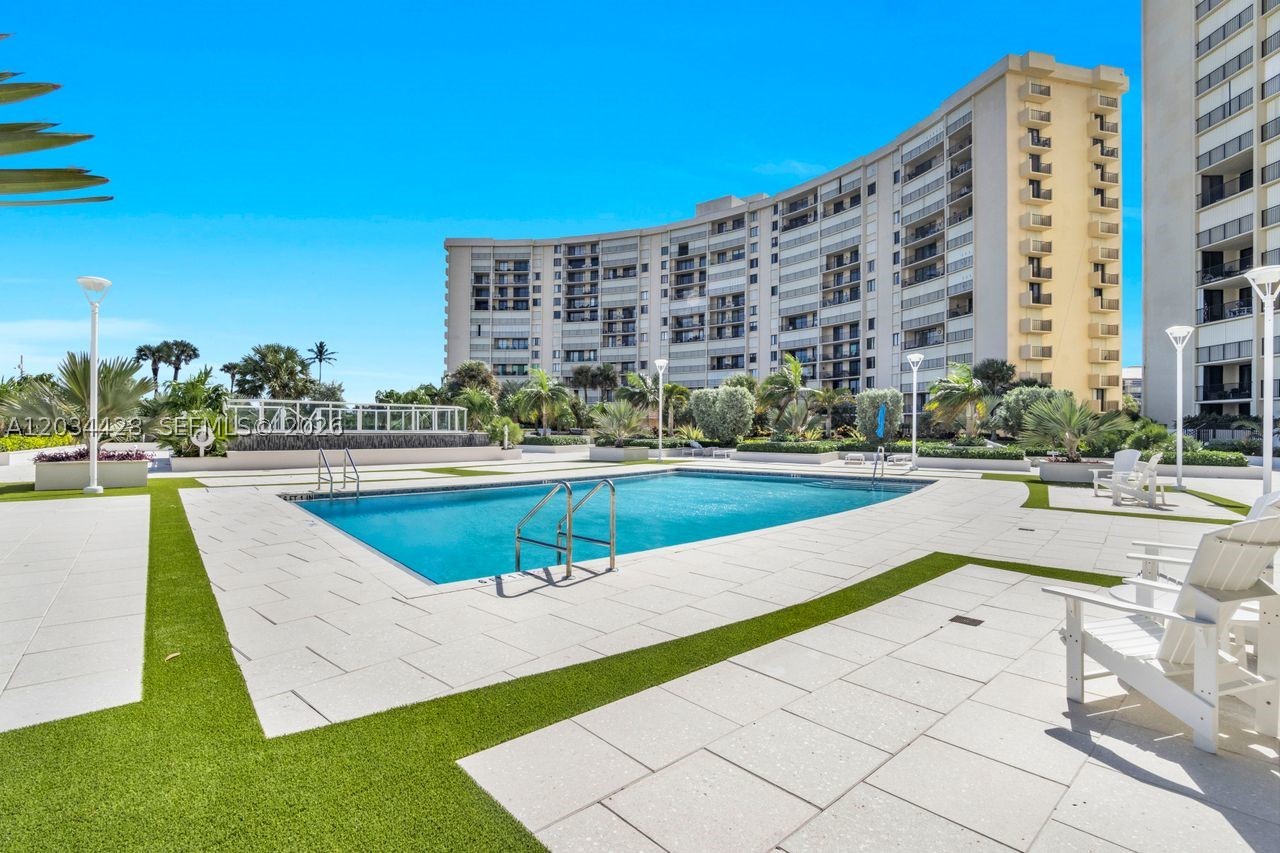 OCEAN TRAIL CONDO I - Residential