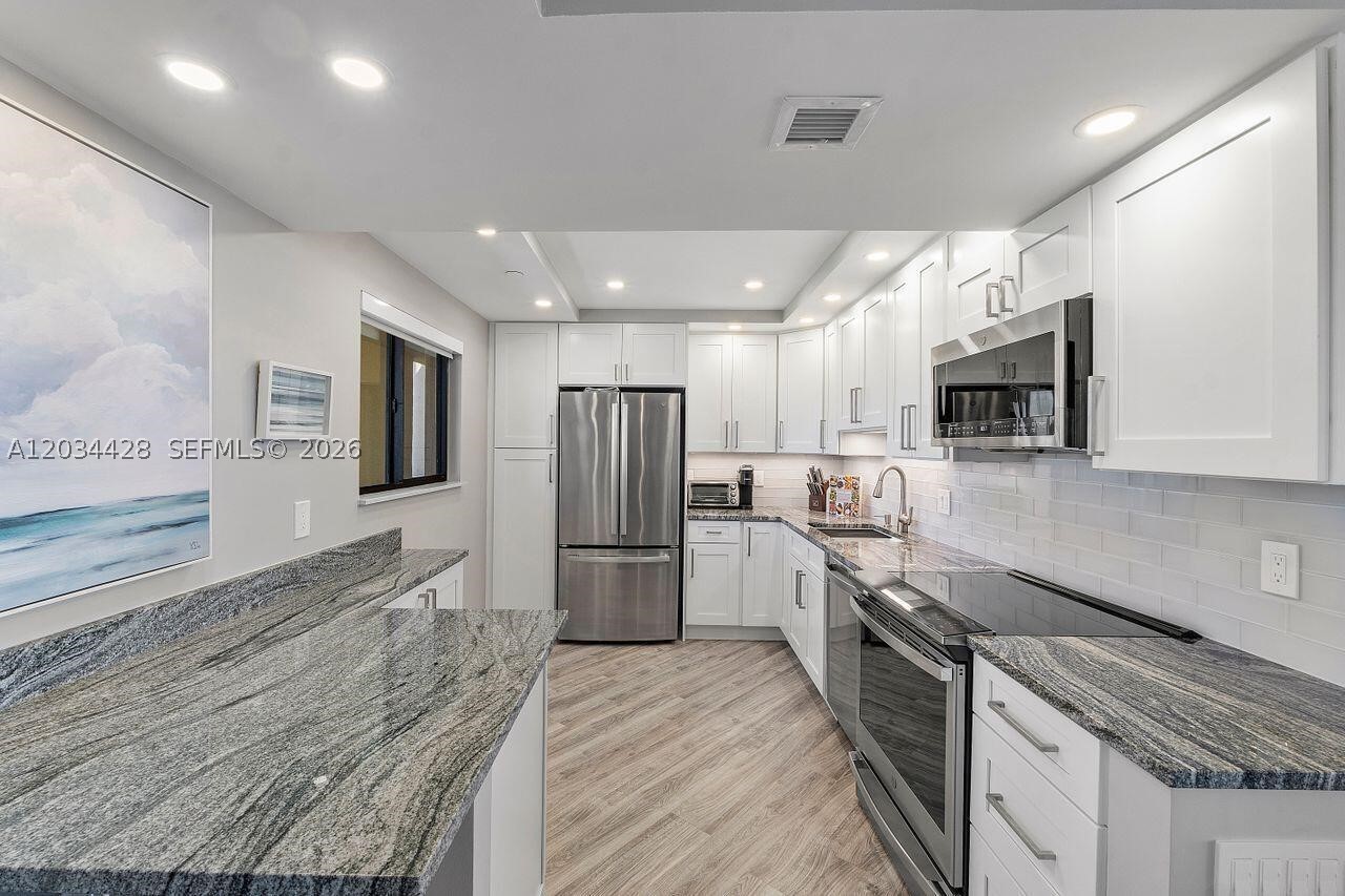 OCEAN TRAIL CONDO I - Residential
