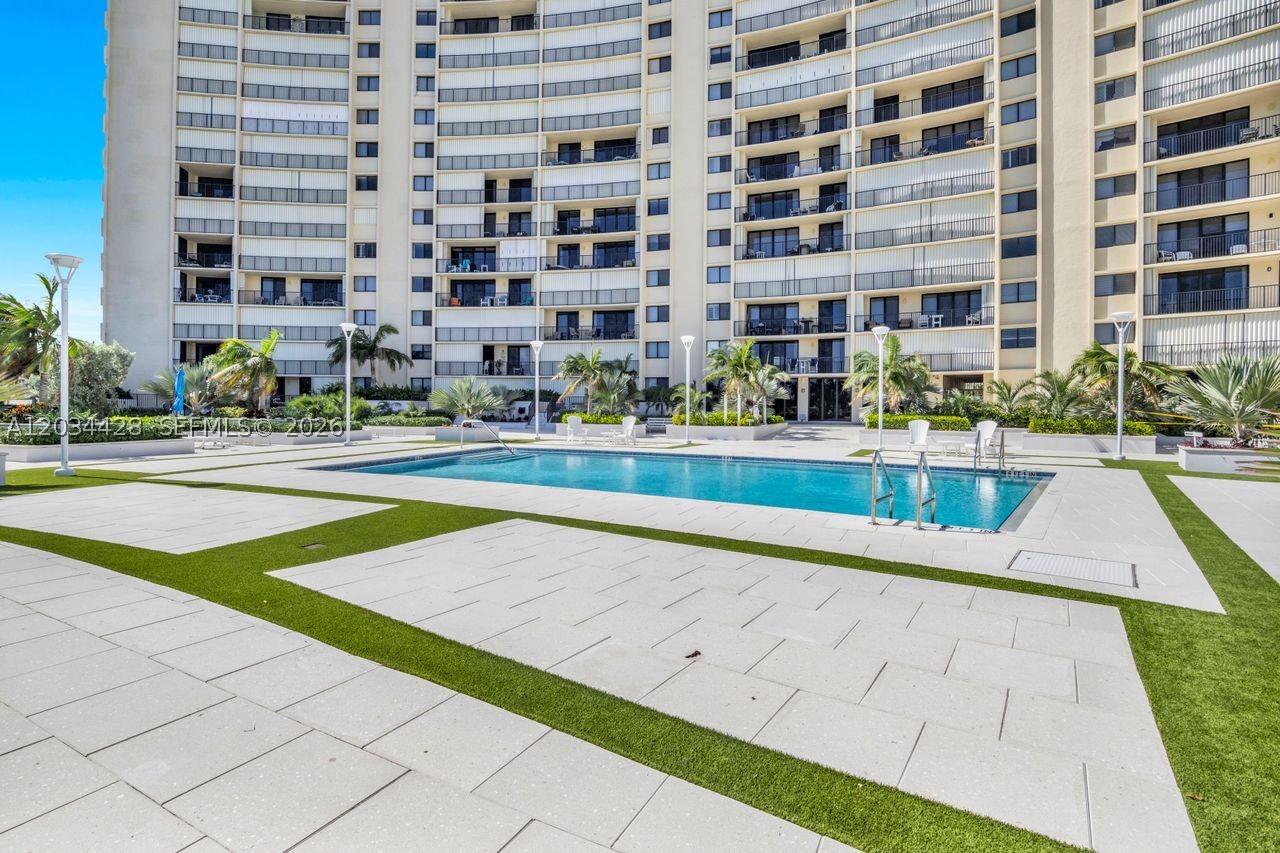 OCEAN TRAIL CONDO I - Residential