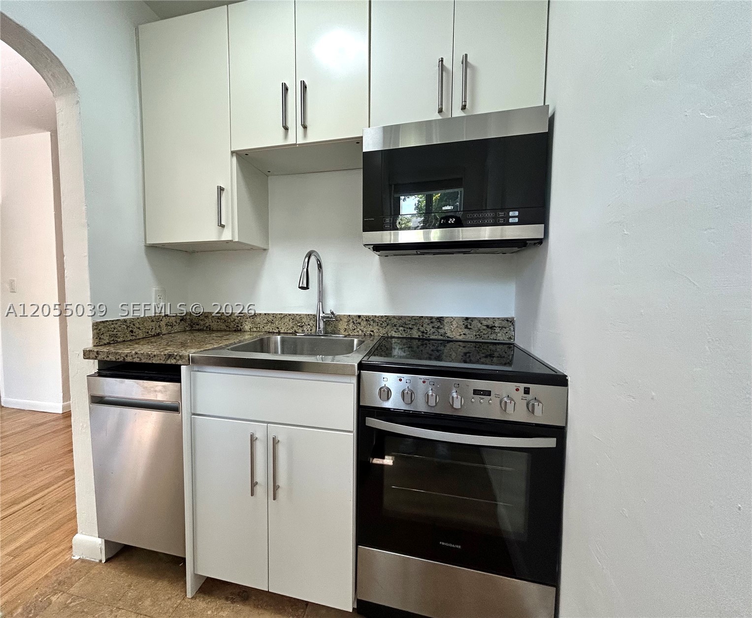 Fifth Ave Gardens - Residential Lease