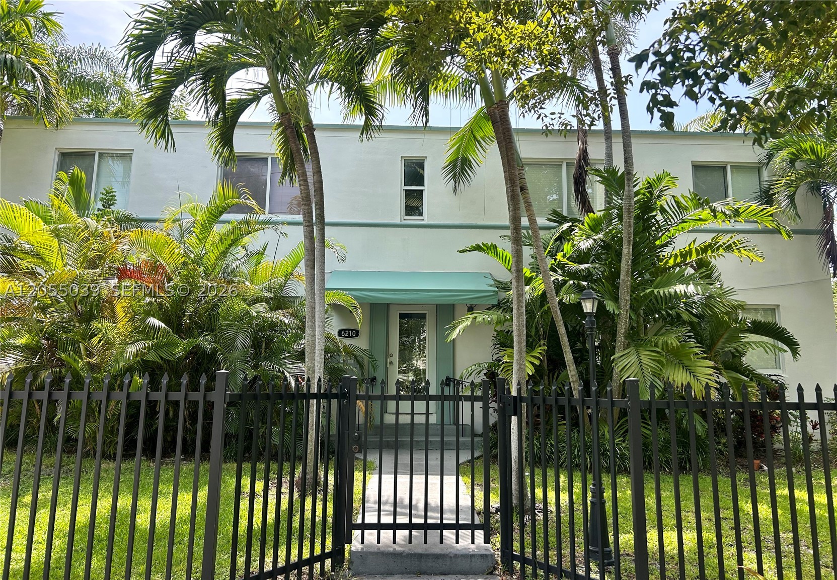 Fifth Ave Gardens - Residential Lease