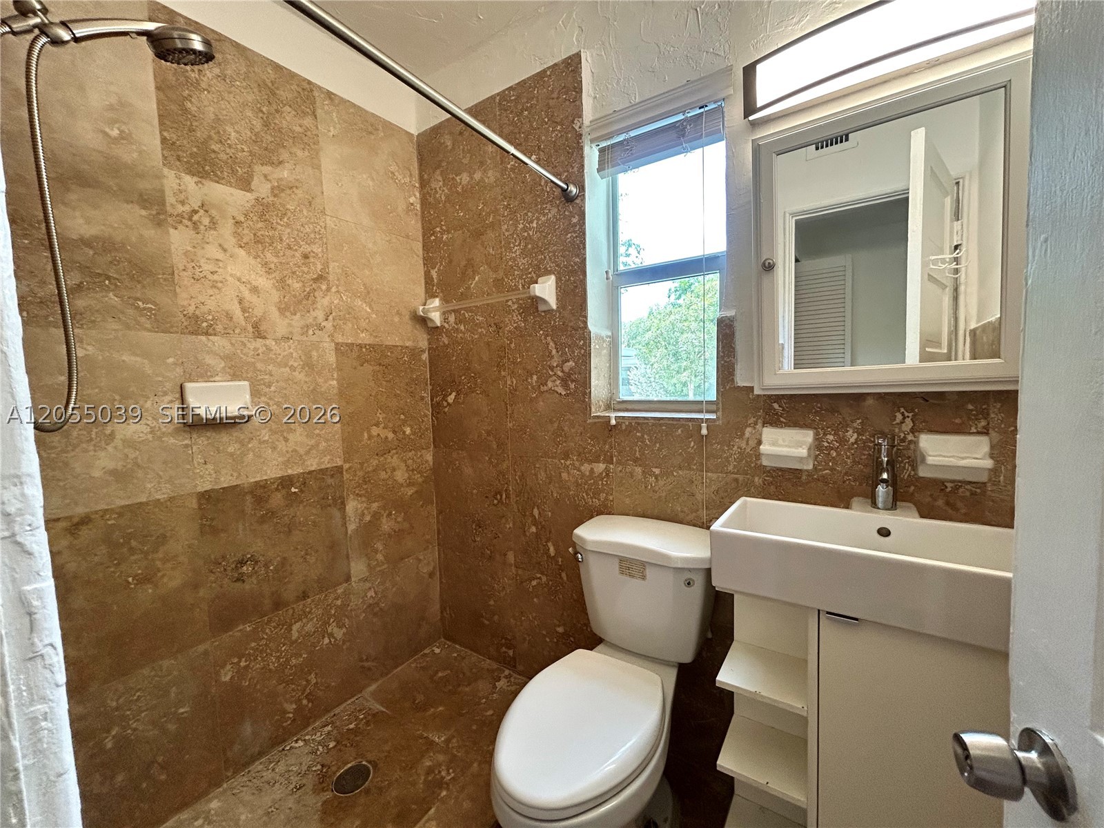 Fifth Ave Gardens - Residential Lease