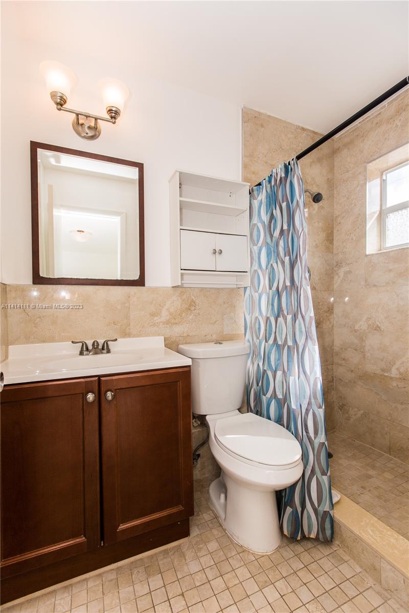 HAYNSWORTH VILLAGE - Residential Lease