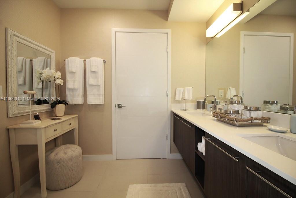 GRAND BAY COMMONS SOUTH - Residential Lease