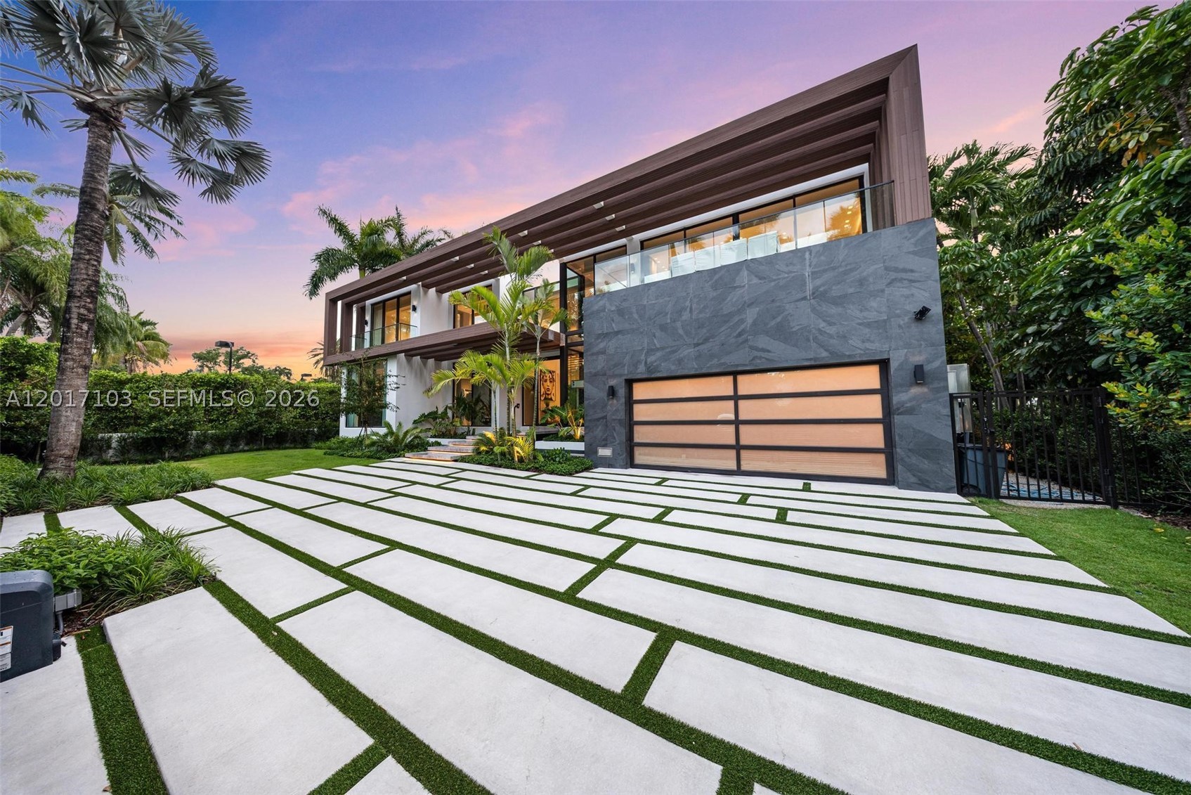 SUNSET ISLANDS-ISLAND NO - Residential