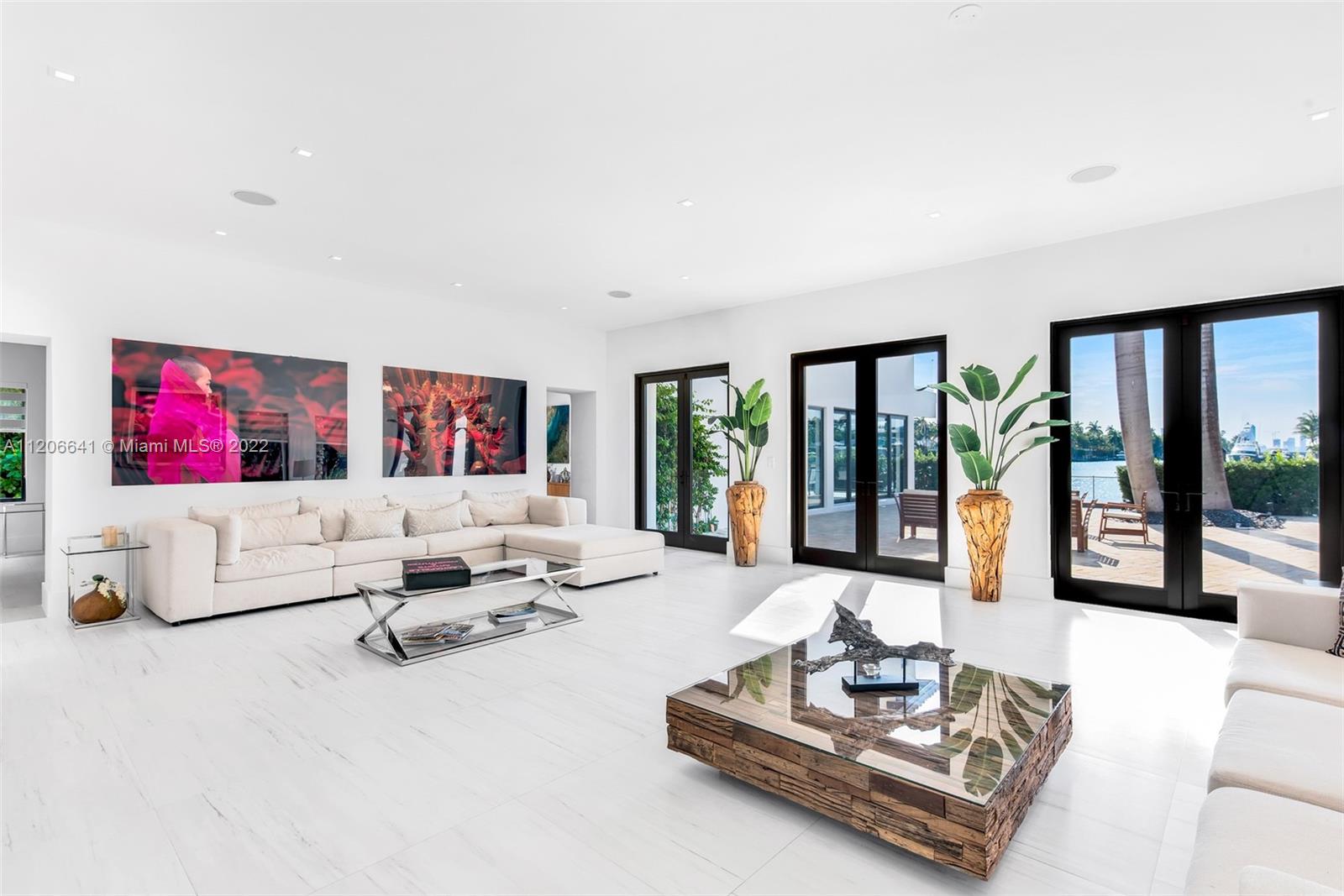 AMD PLAT OF SUNSET LAKE S - Residential