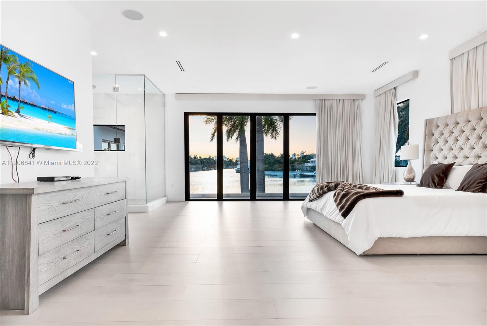 AMD PLAT OF SUNSET LAKE S - Residential