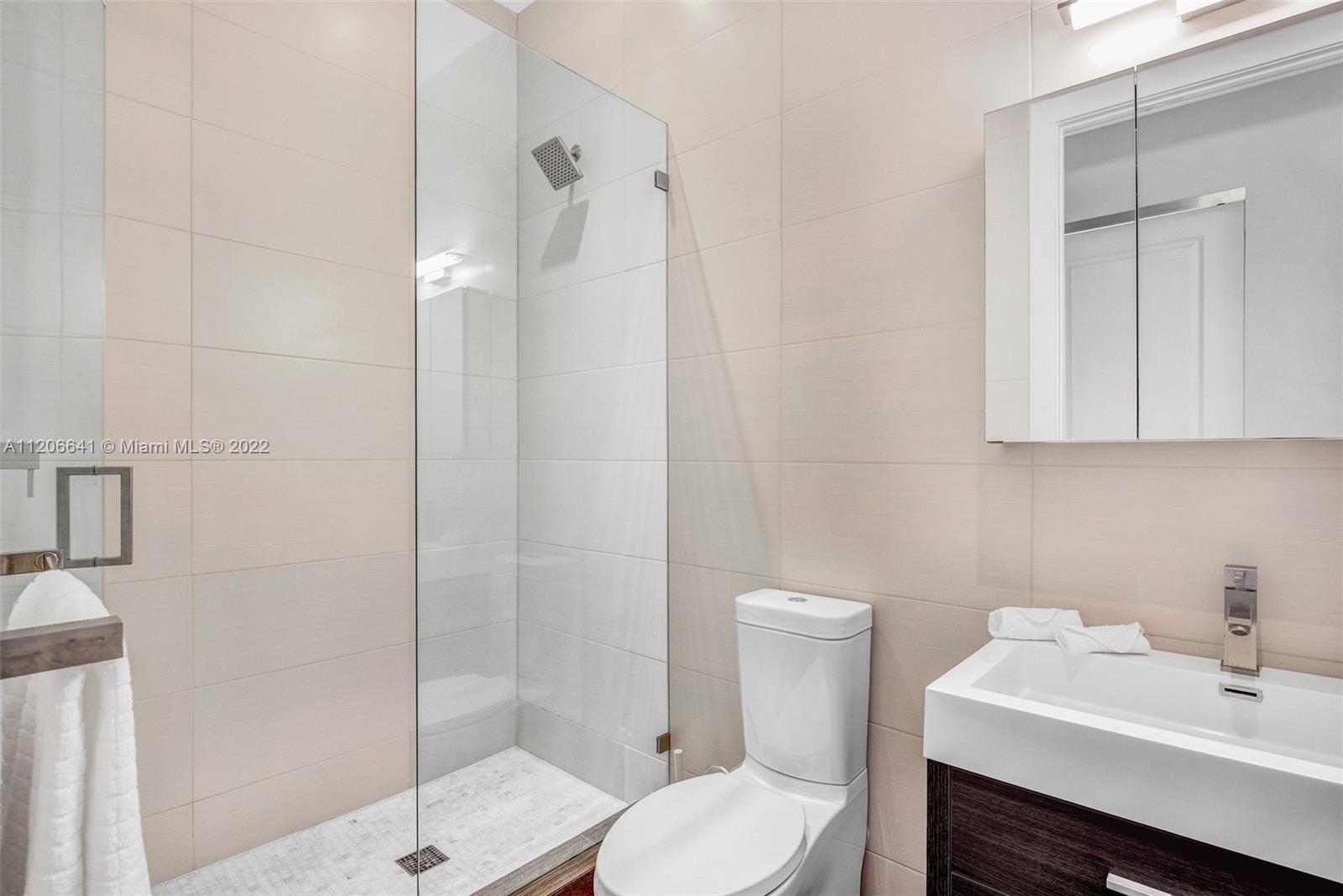 AMD PLAT OF SUNSET LAKE S - Residential