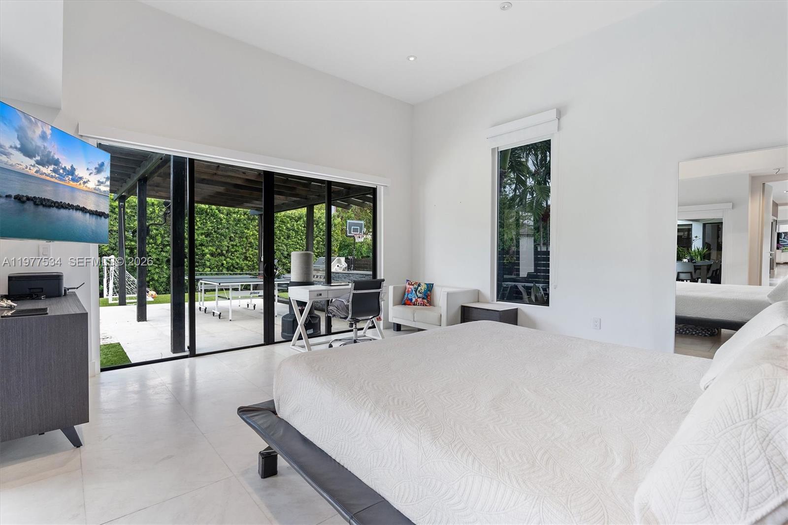 MIAMI SHORES SEC 3 - Residential