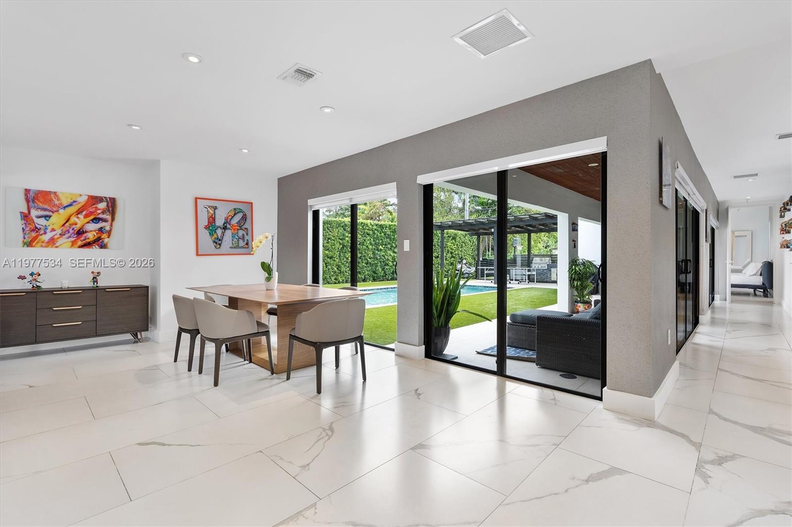 MIAMI SHORES SEC 3 - Residential