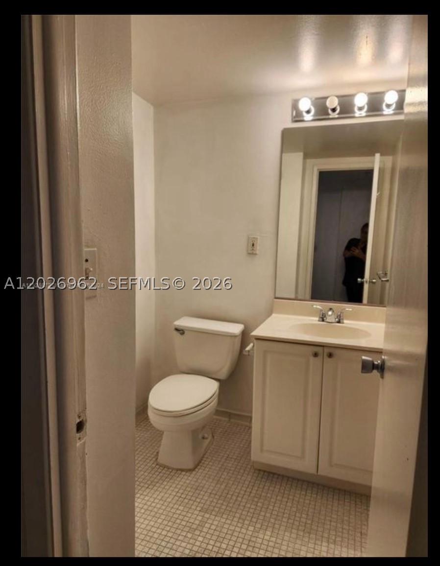 OCEANVIEW BUILDING A COND - Residential Lease