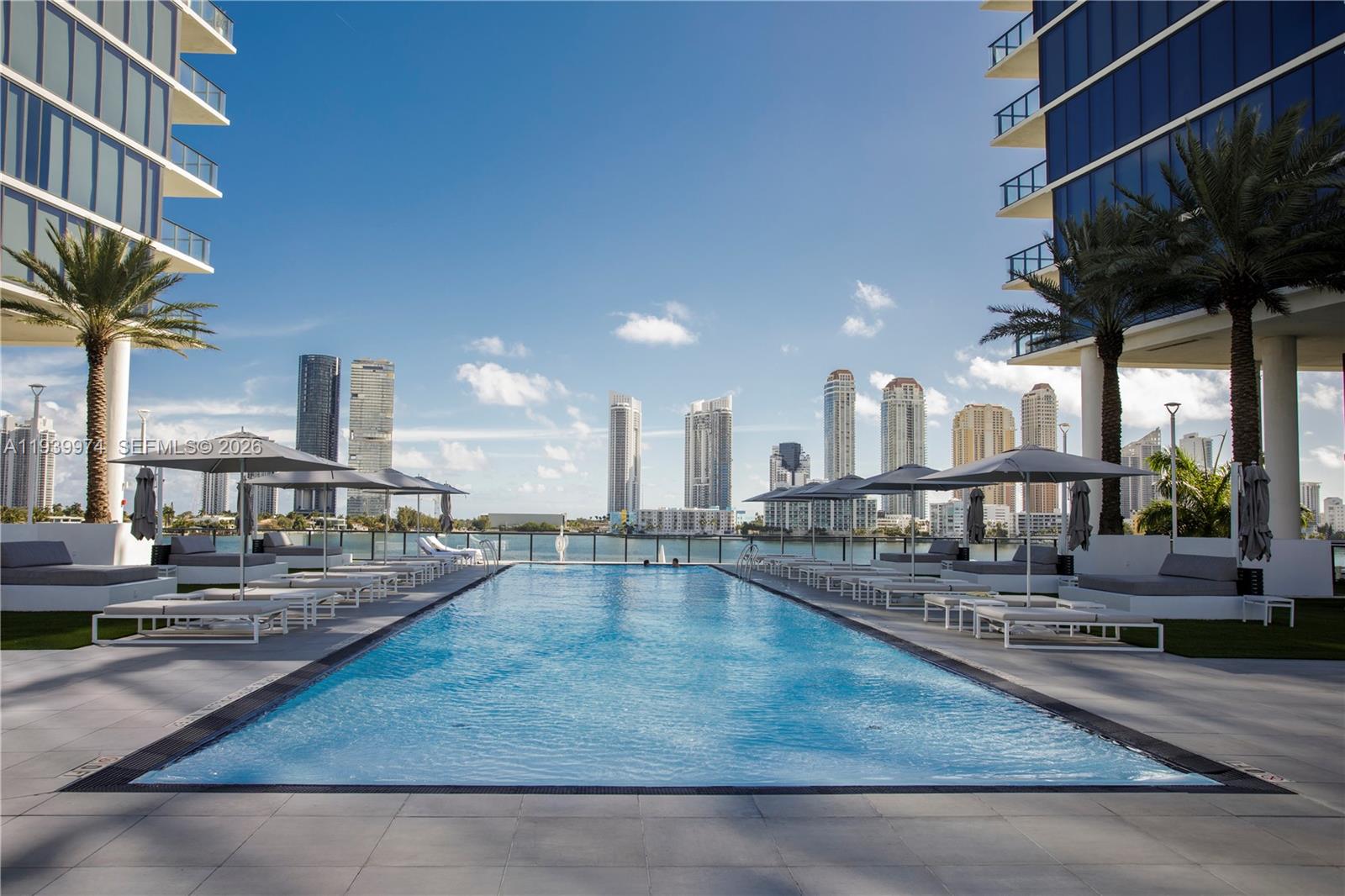 PRIVE CONDO - Residential