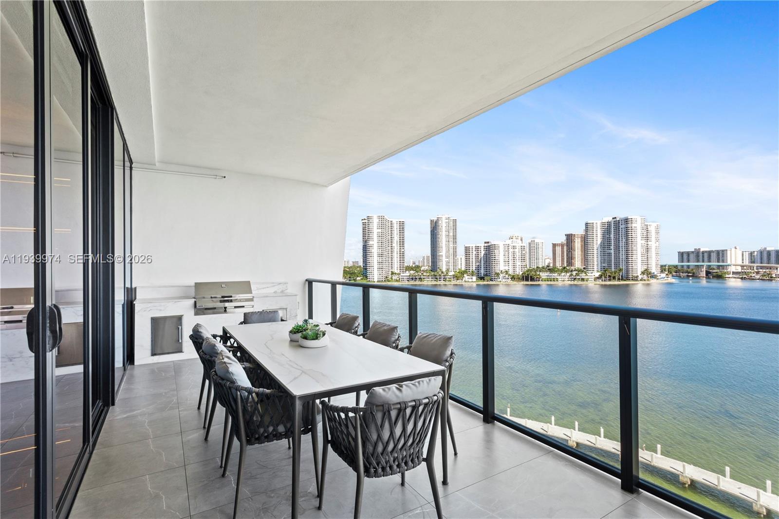 PRIVE CONDO - Residential