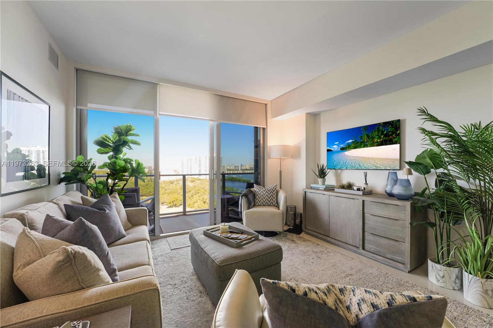THE HARBOUR NORTH CONDO - Residential