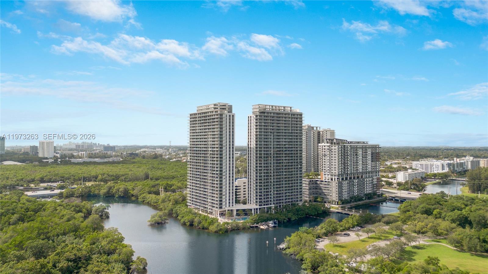 THE HARBOUR NORTH CONDO - Residential