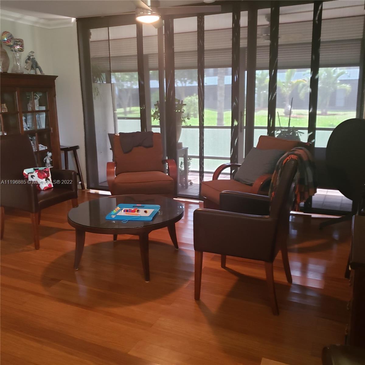 SHERIDAN BY THE BEACH CON - Residential