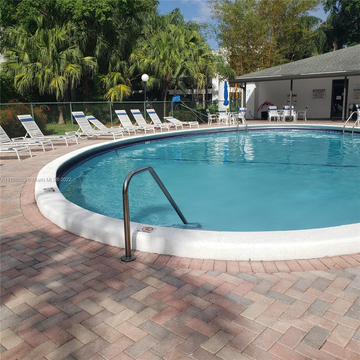 SHERIDAN BY THE BEACH CON - Residential