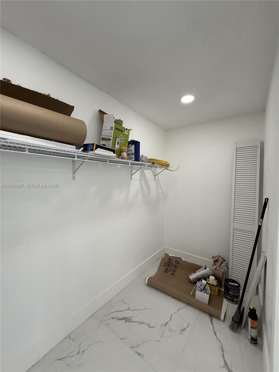3RD ADDN TO STARLIGHT - Residential
