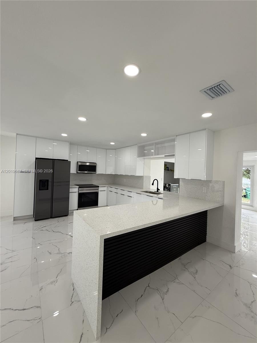 3RD ADDN TO STARLIGHT - Residential