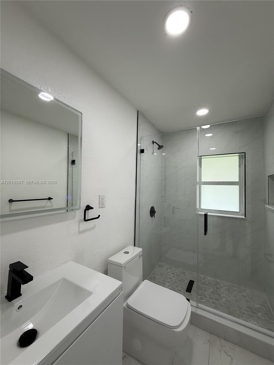 3RD ADDN TO STARLIGHT - Residential