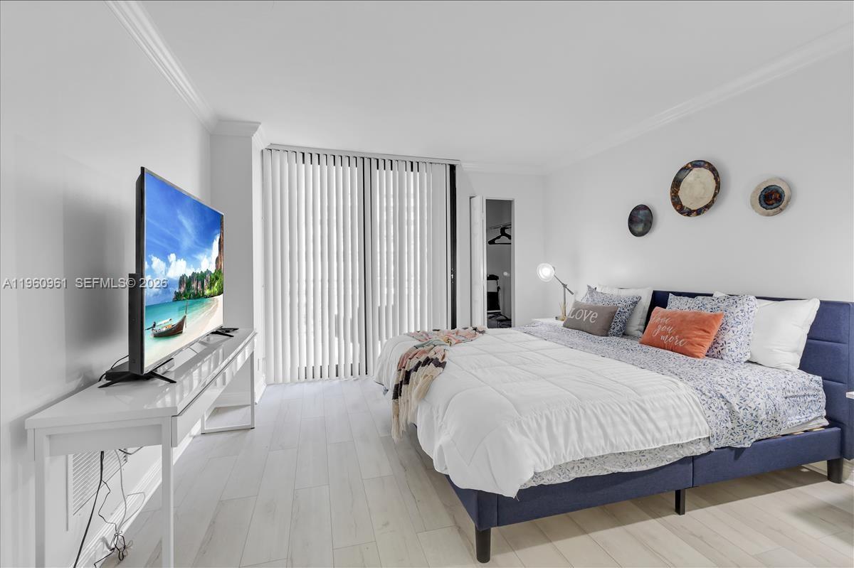 TIARA CONDO - Residential