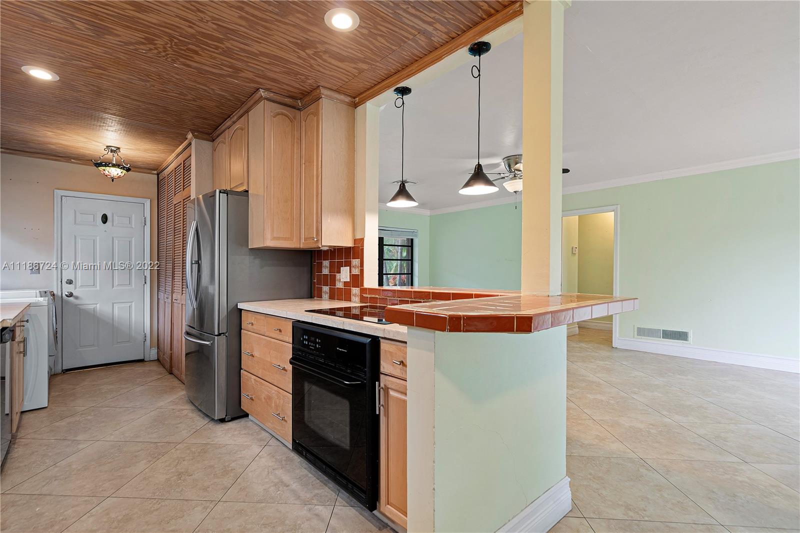 RIVER RIDGE - Residential