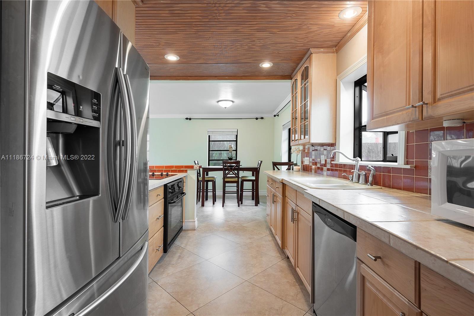 RIVER RIDGE - Residential