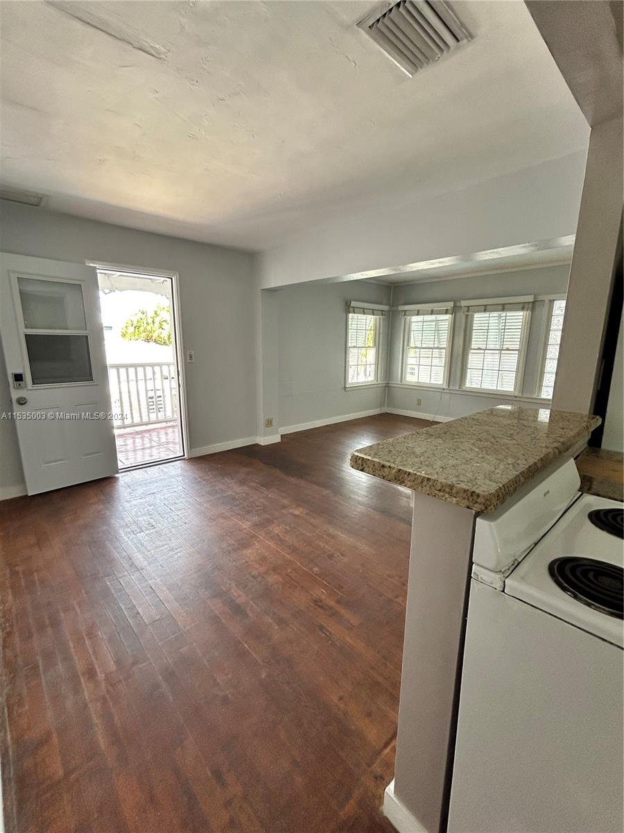 MIDDLE RIVER PARK - Residential Lease