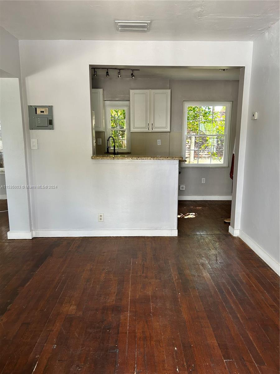 MIDDLE RIVER PARK - Residential Lease