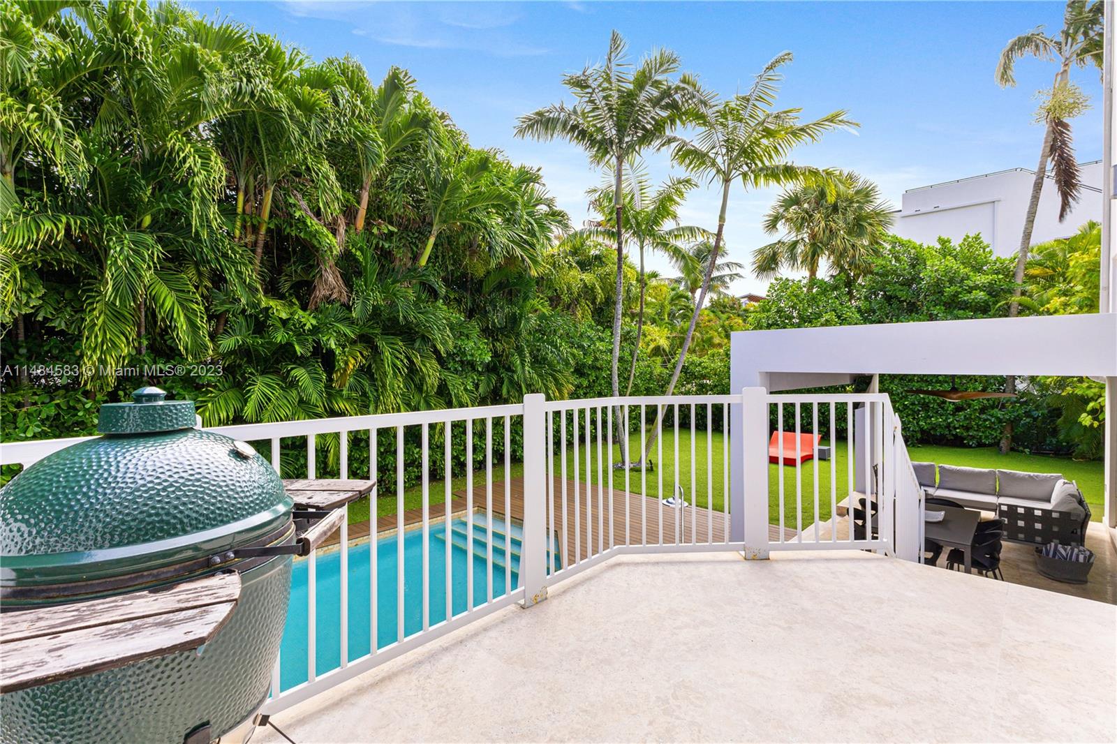 TROPICAL ISLE HOMES SUB 3 - Residential