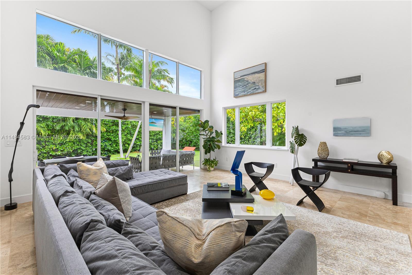 TROPICAL ISLE HOMES SUB 3 - Residential