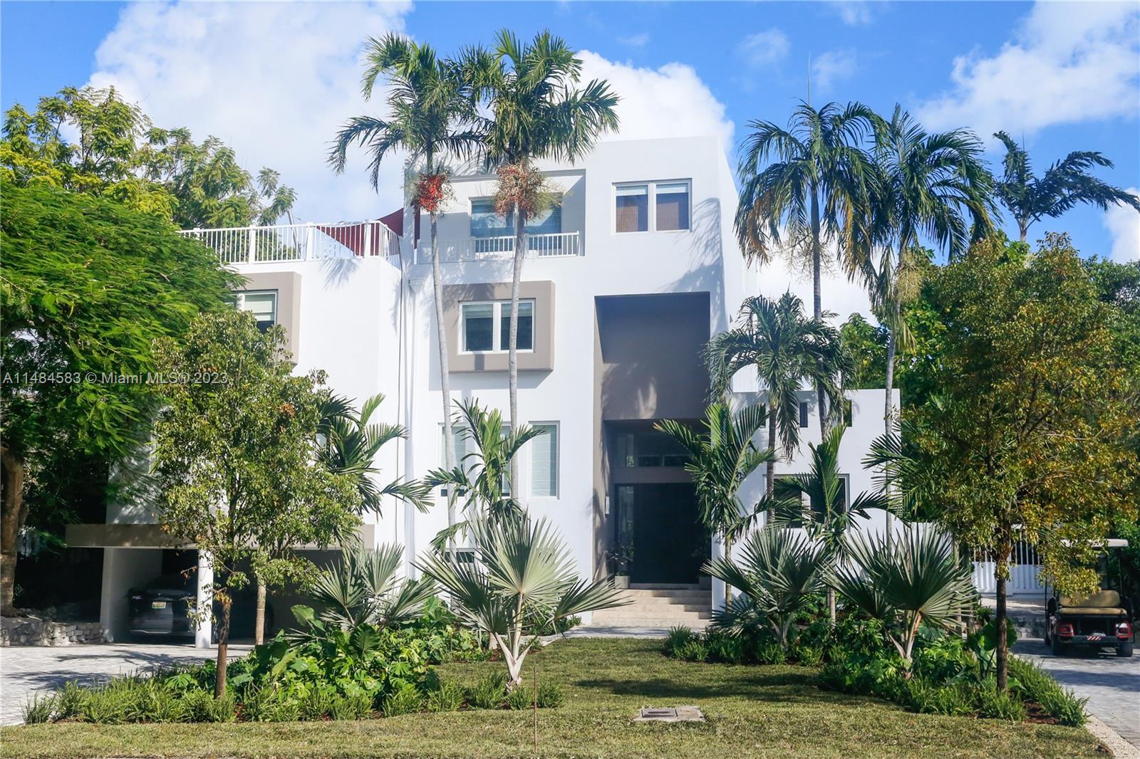 TROPICAL ISLE HOMES SUB 3 - Residential